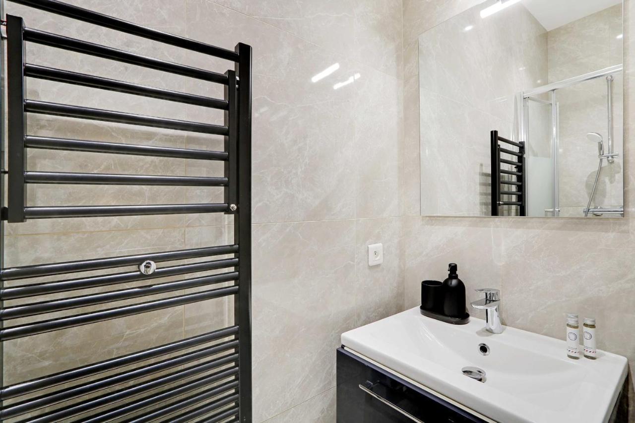 Chic With Garden -2br-6p- Grenelle * Parijs